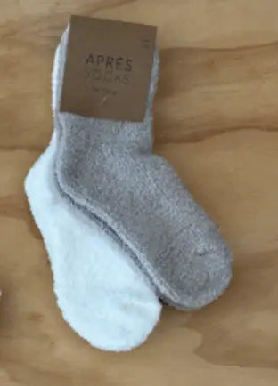 Striped Fuzzy Socks: Camel/cream