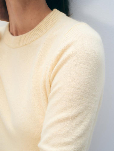 CASHMERE FITTED CREWNECK