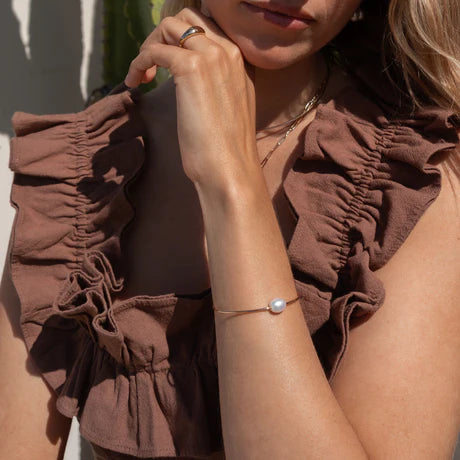 Isla Pearl Bangle Bracelet