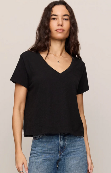 Nomad V-Neck Tee - Black