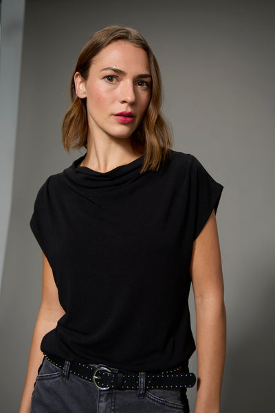 FRANKIE COWL TEE